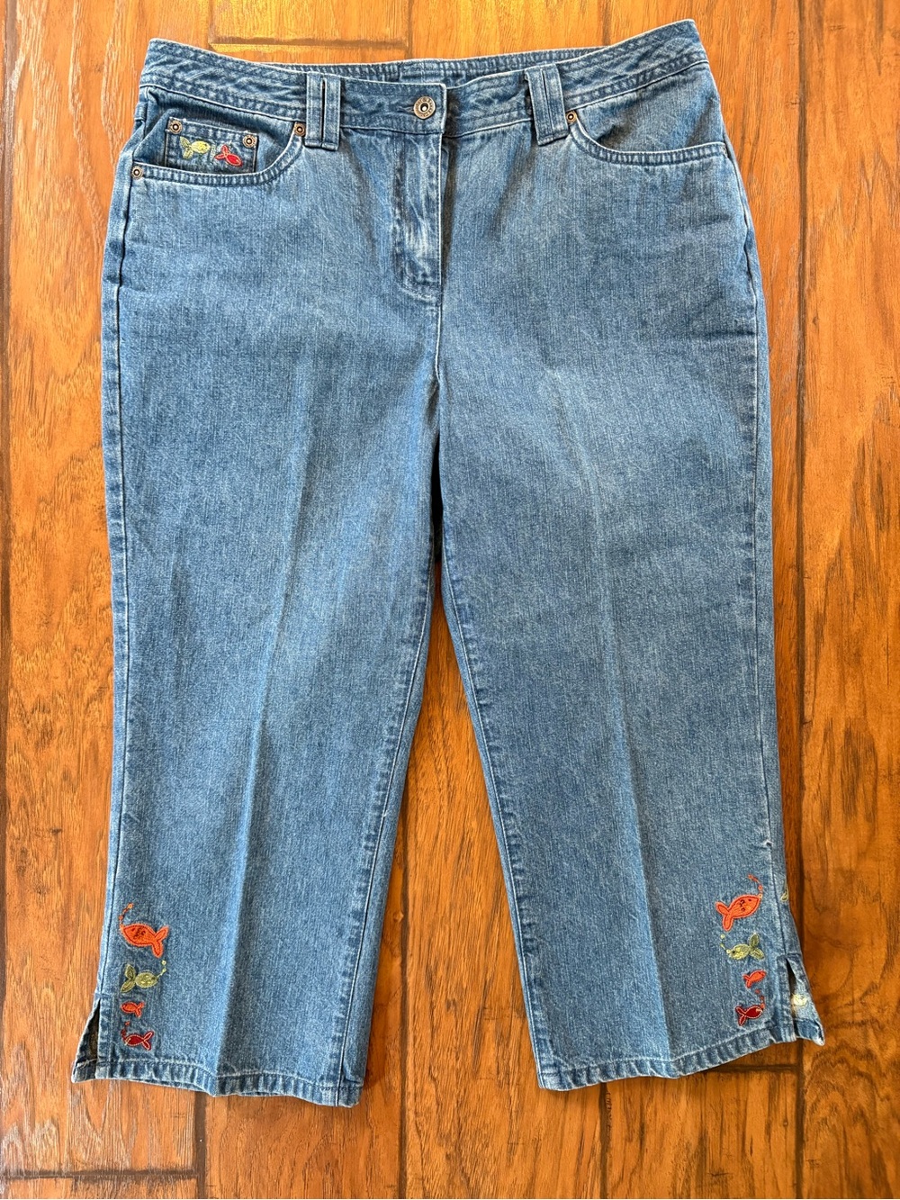 Christopher & Banks Embroidered Crop Jeans Capri Denim Pants Coastal Grandma